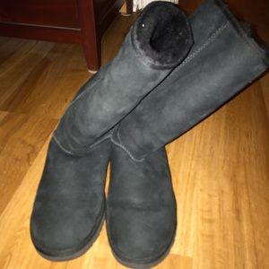 Black Uggs Tall size 8
